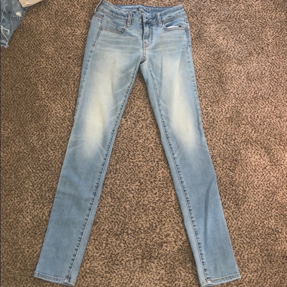 American eagle light wash jeans